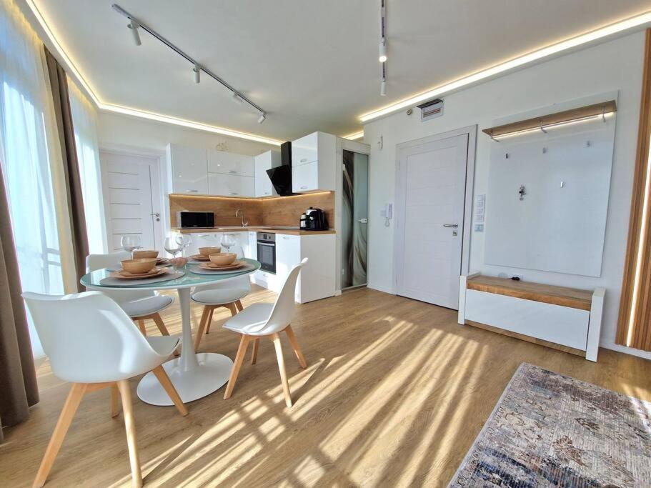 Luxury Apartment. 75 Inches Tv 瓦爾納 外观 照片