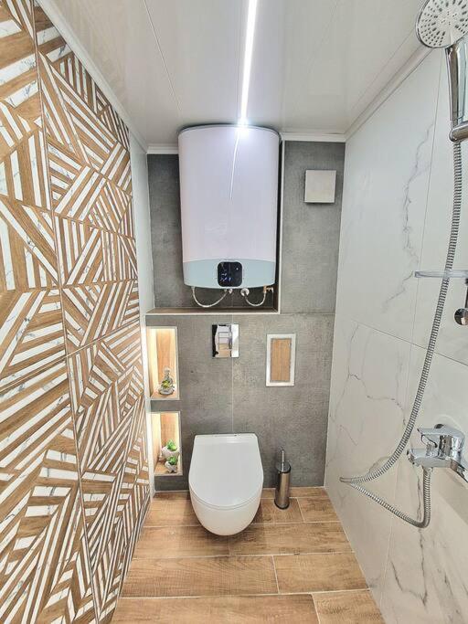 Luxury Apartment. 75 Inches Tv 瓦爾納 外观 照片