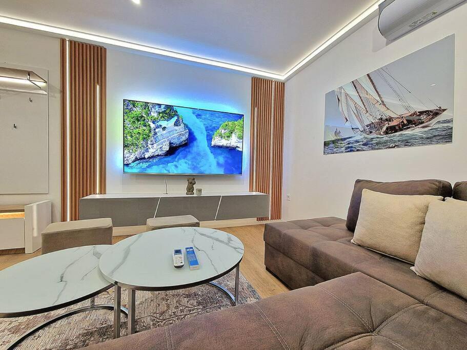 Luxury Apartment. 75 Inches Tv 瓦爾納 外观 照片
